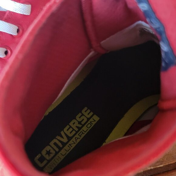 Chuck Taylor Red High Top Converse - Picture 11 of 12